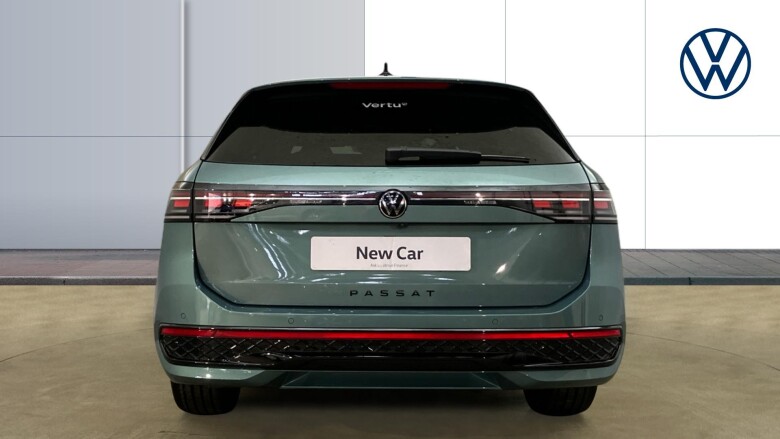 Volkswagen Passat 1.5 eTSI R-Line 5dr DSG Petrol Estate